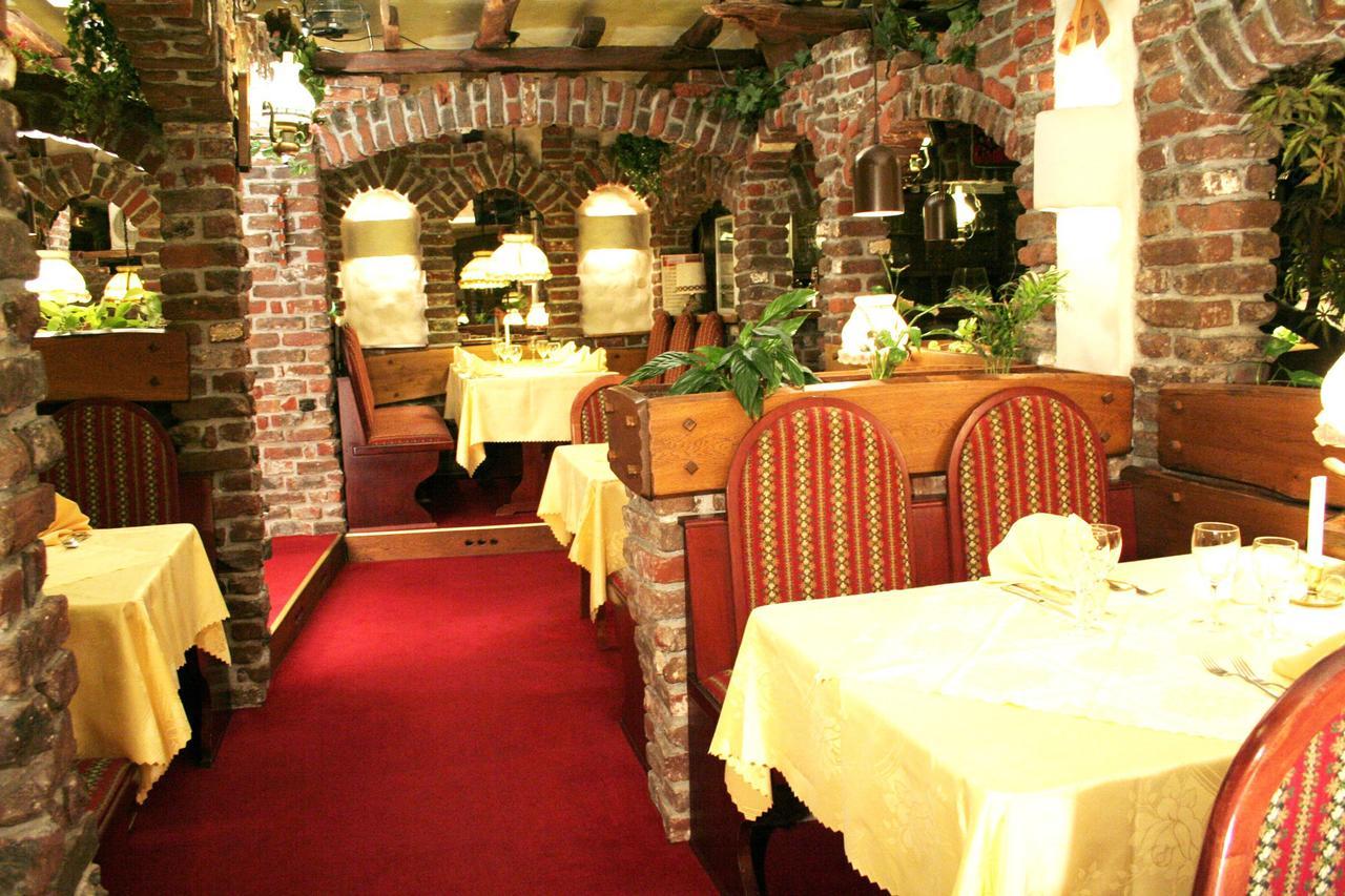 Hotel Restaurant Cristal Wintzenheim Buitenkant foto